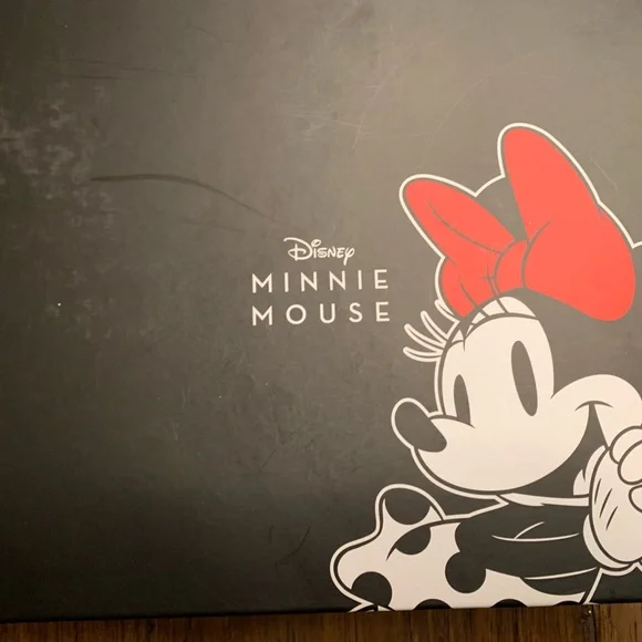 Disney Minnie Mouse Red and Black Kids Accessory Set